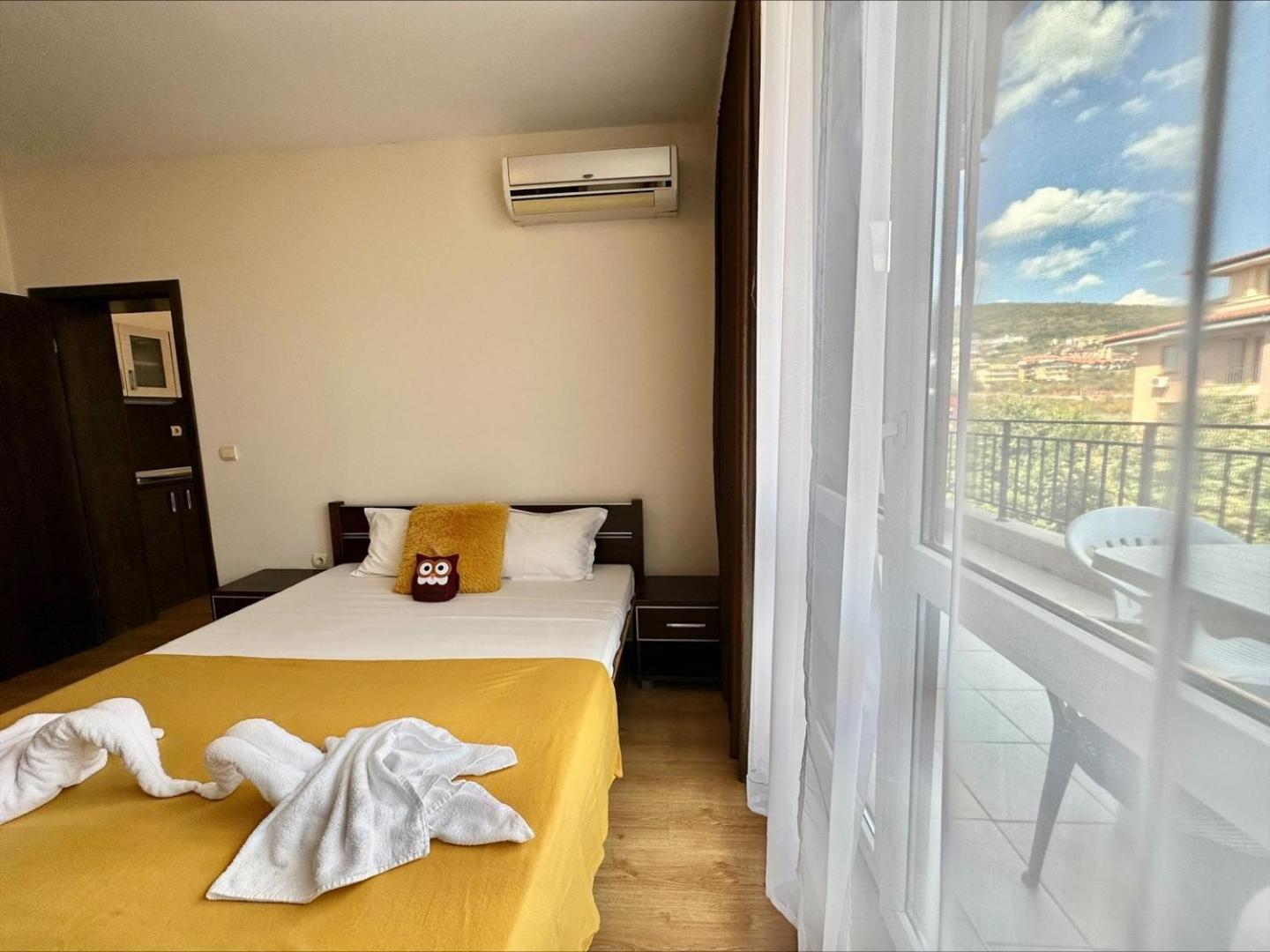 Menada Luxor Apartments Светий Влас Екстер'єр фото