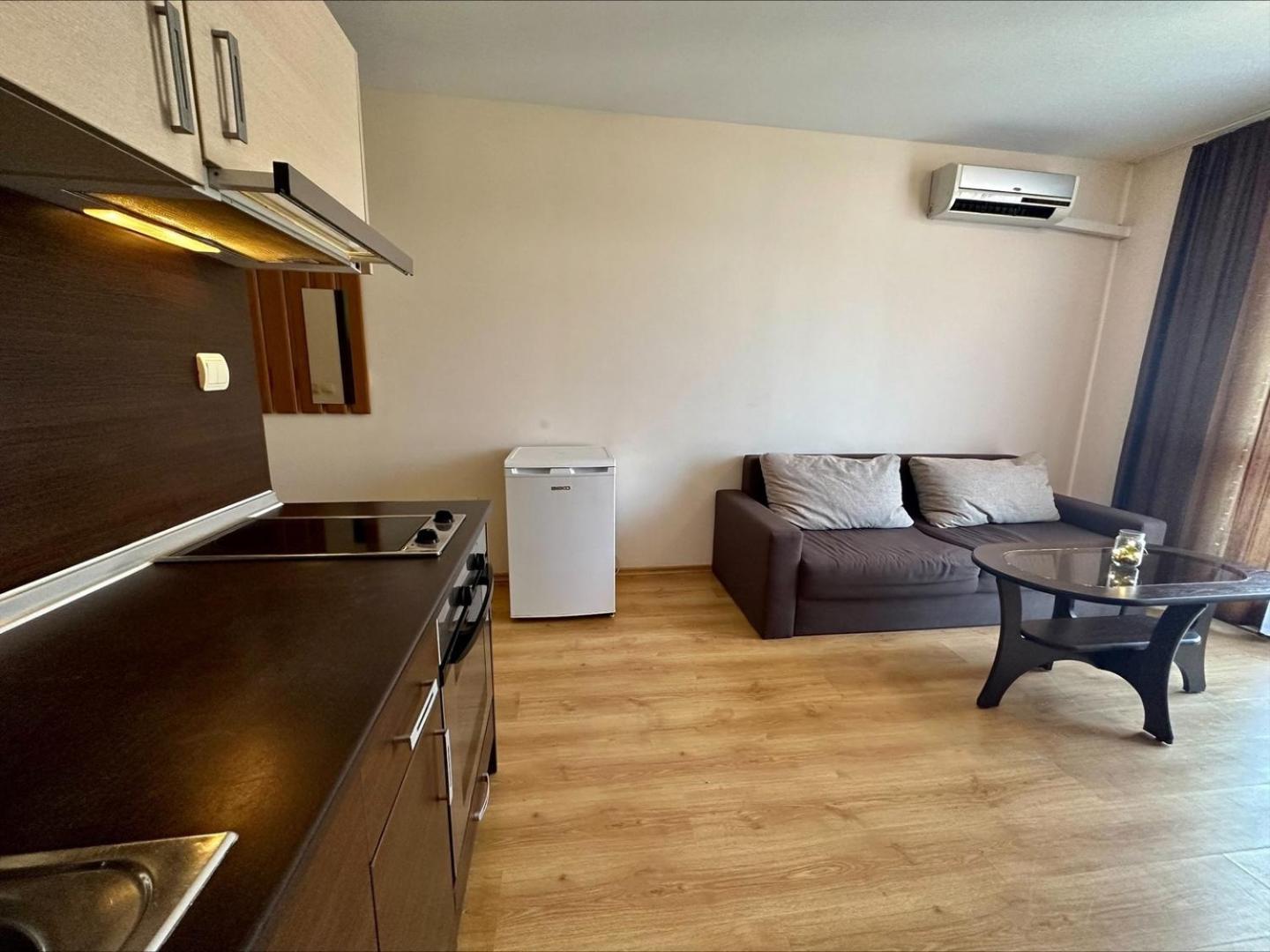 Menada Luxor Apartments Светий Влас Номер фото