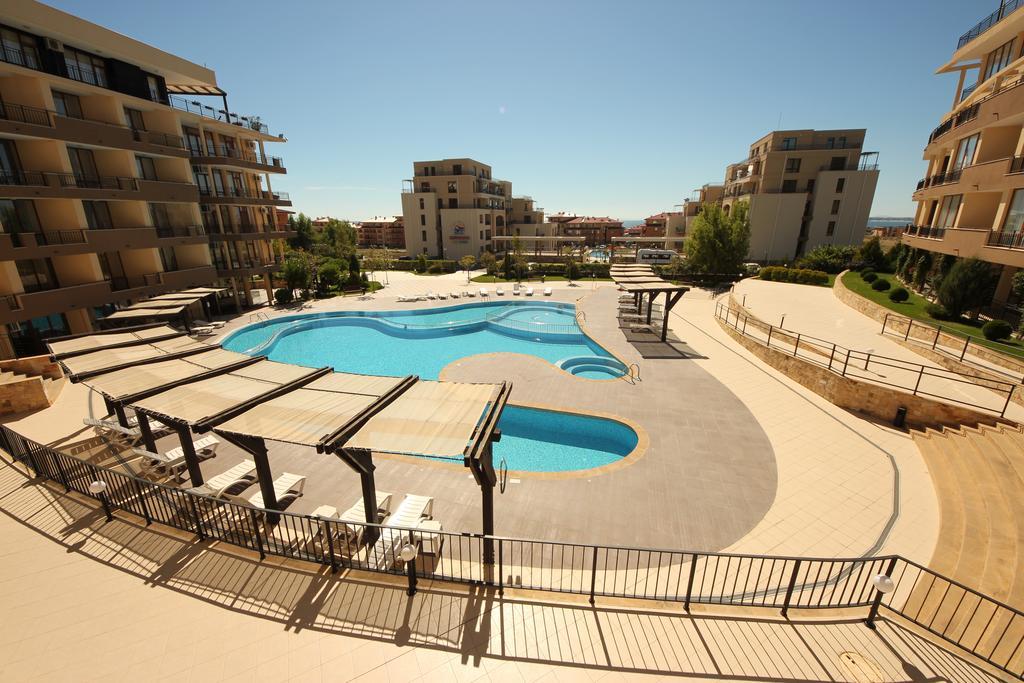 Menada Luxor Apartments Светий Влас Екстер'єр фото