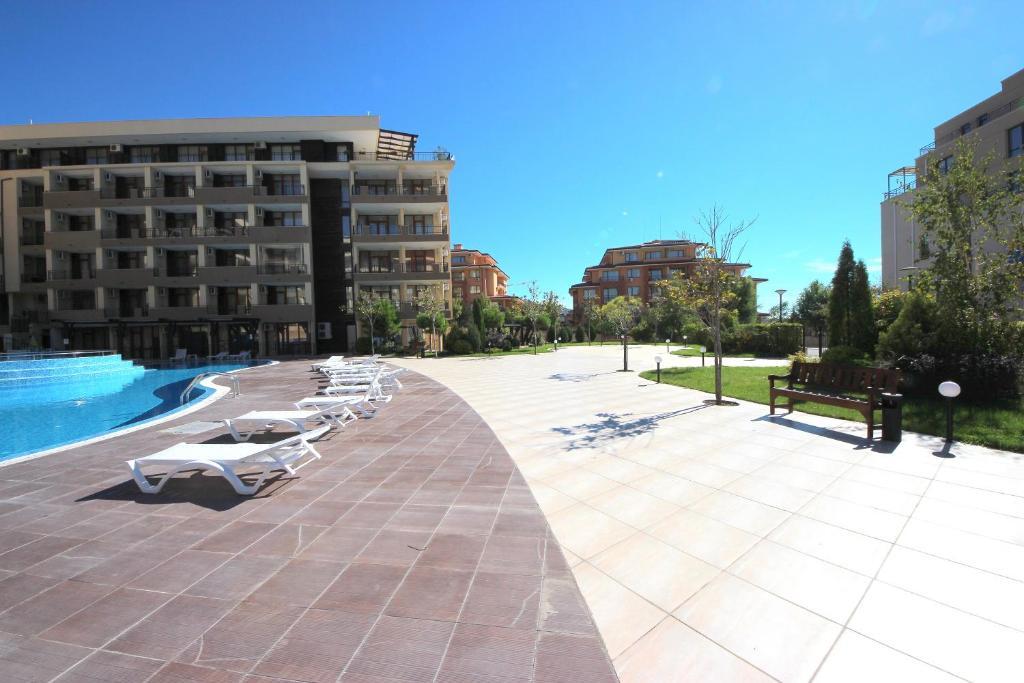 Menada Luxor Apartments Светий Влас Екстер'єр фото