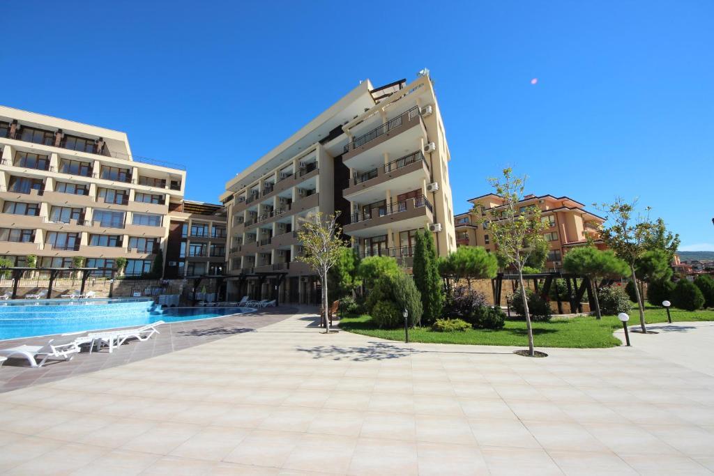 Menada Luxor Apartments Светий Влас Екстер'єр фото