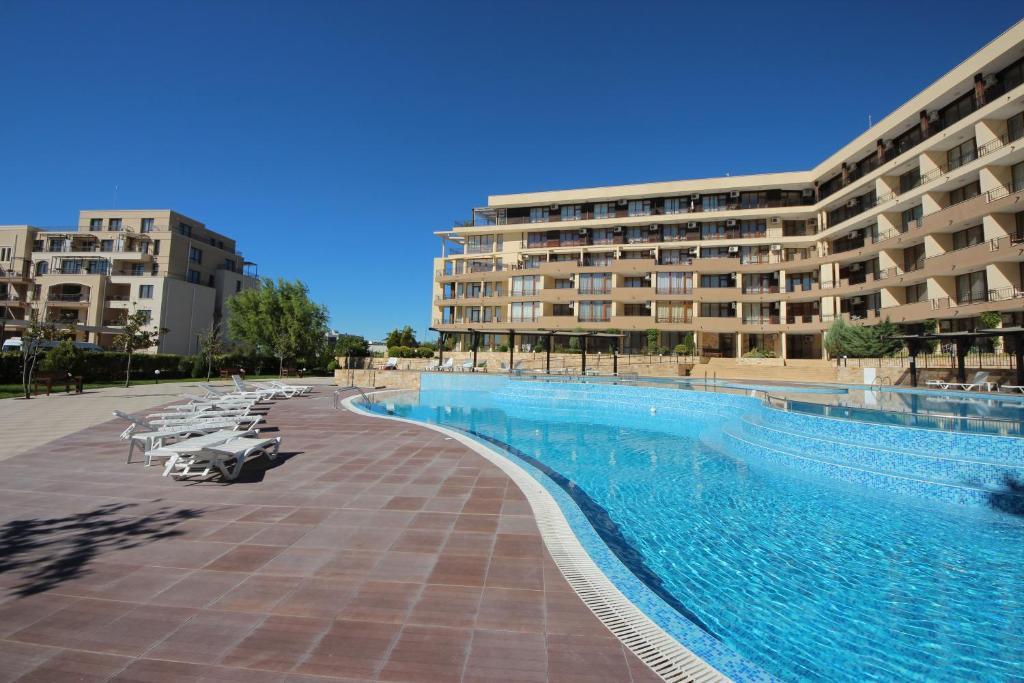 Menada Luxor Apartments Светий Влас Екстер'єр фото